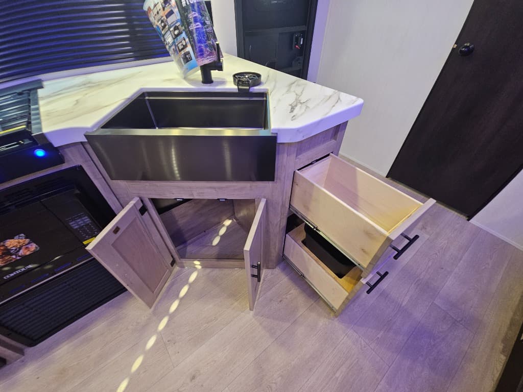 2026 Forest River 2026 Forest River Cherokee Grey Wolf - thumbnail 21