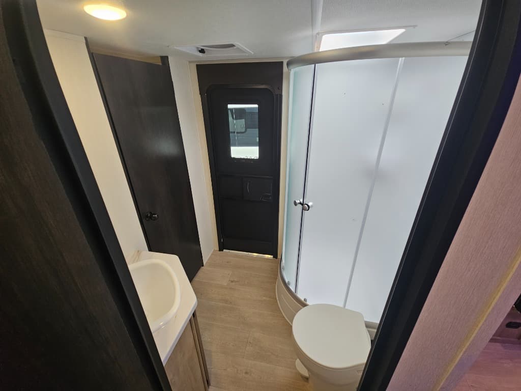 2026 Forest River 2026 Forest River Cherokee Grey Wolf - thumbnail 27