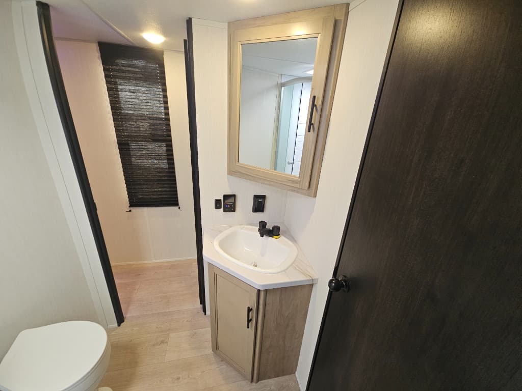 2026 Forest River 2026 Forest River Cherokee Grey Wolf - thumbnail 31