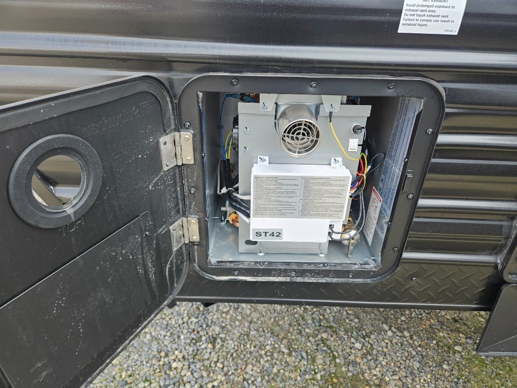 2026 Forest River 2026 Forest River Cherokee Wolf Pup - thumbnail 48