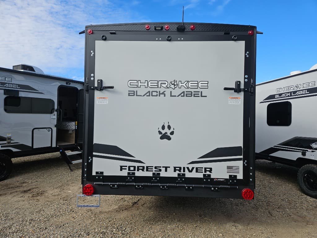 2026 Forest River 2026 Forest River Cherokee Wolf Pup - thumbnail 3