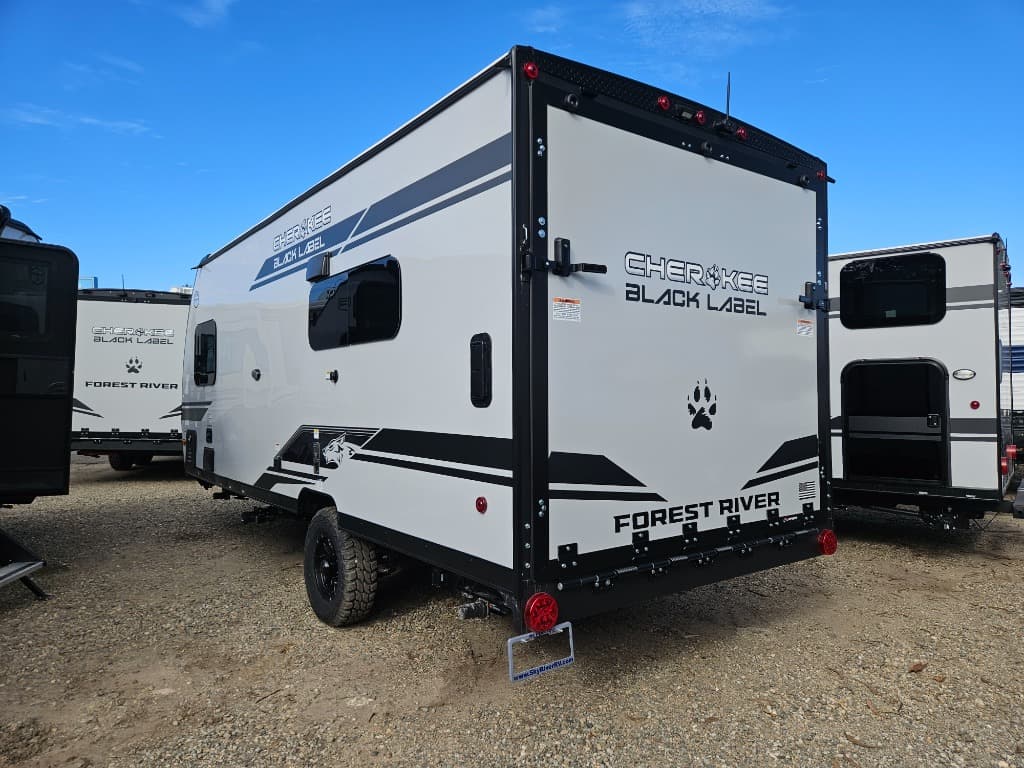 2026 Forest River 2026 Forest River Cherokee Wolf Pup - thumbnail 4