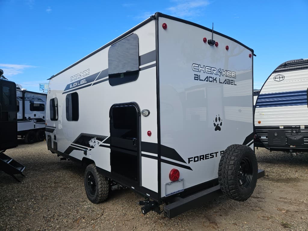 2026 Forest River 2026 Forest River Cherokee Wolf Pup Black Label - thumbnail 4