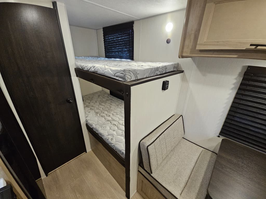 2026 Forest River 2026 Forest River Cherokee Wolf Pup Black Label - thumbnail 11