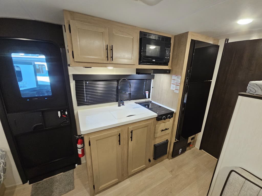 2026 Forest River 2026 Forest River Cherokee Wolf Pup Black Label - thumbnail 16