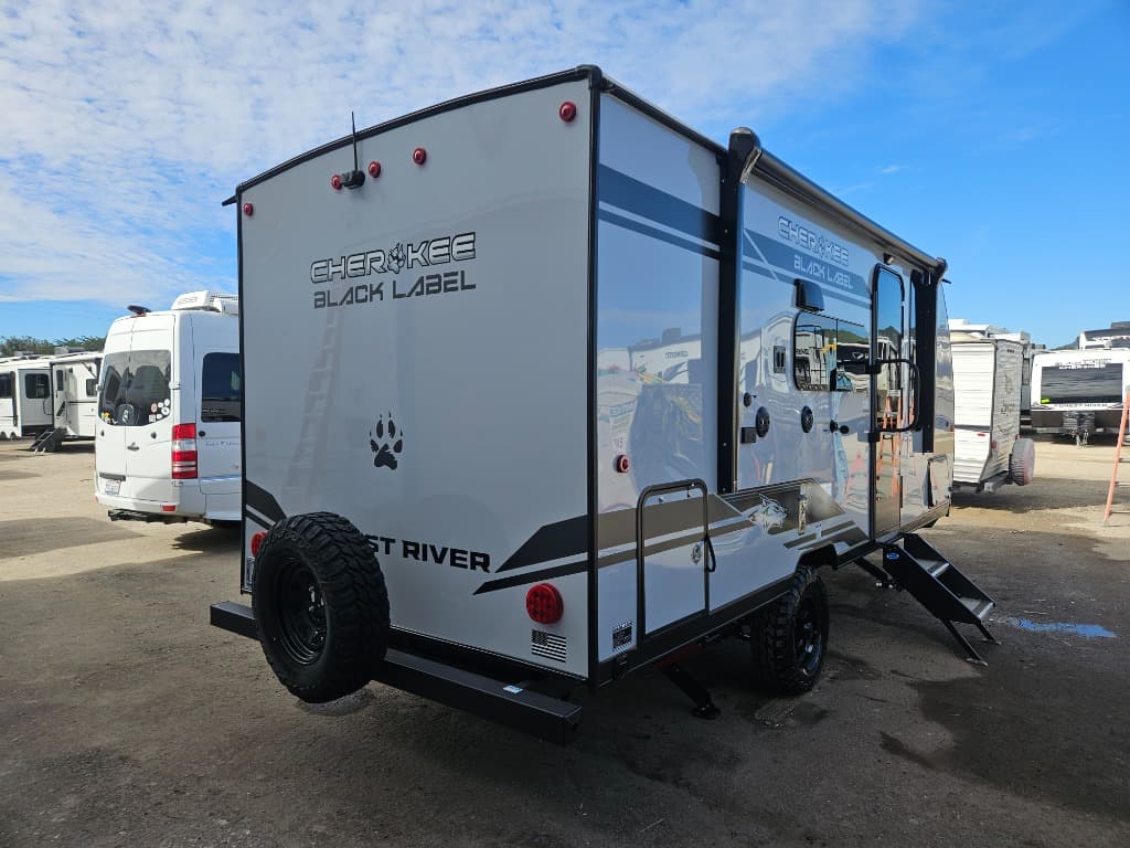 2026 Forest River 2026 Forest River Cherokee Wolf Pup - thumbnail 2