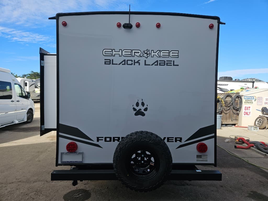 2026 Forest River 2026 Forest River Cherokee Wolf Pup - thumbnail 3