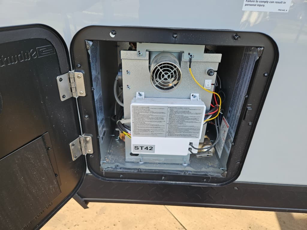 2026 Forest River 2026 Forest River Cherokee Wolf Pup Black Label - thumbnail 7