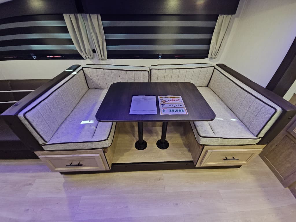 2026 Forest River 2026 Forest River Cherokee Grey Wolf Black Label - thumbnail 10