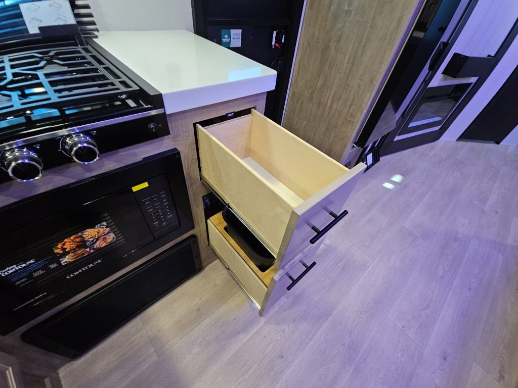 2026 Forest River 2026 Forest River Cherokee Grey Wolf Black Label - thumbnail 21