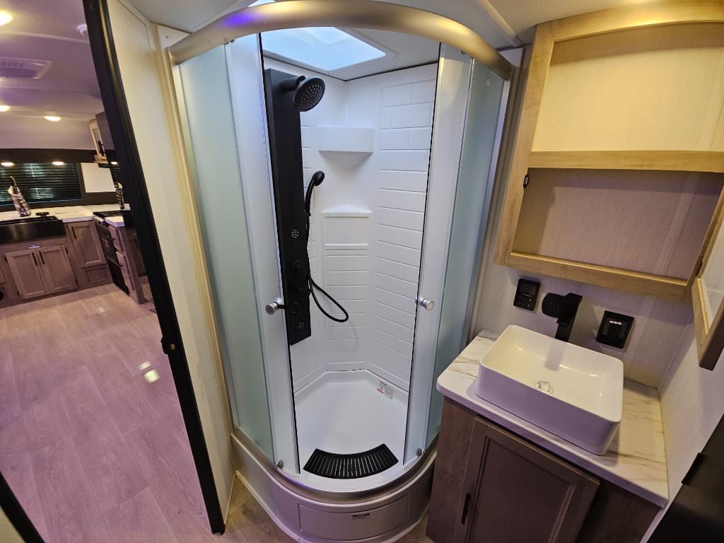 2026 Forest River 2026 Forest River Cherokee Grey Wolf Black Label - thumbnail 31