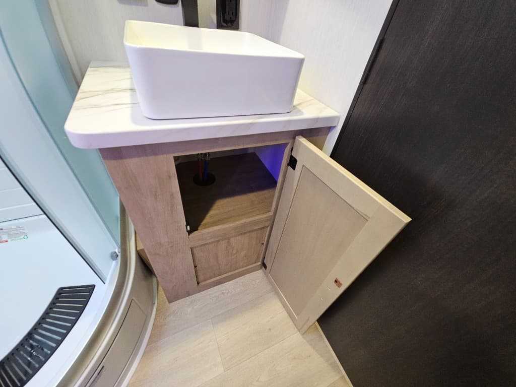 2026 Forest River 2026 Forest River Cherokee Grey Wolf Black Label - thumbnail 35