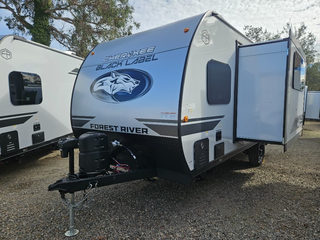2026 Forest River RV 2026 Forest River RV Cherokee Wolf Pup Black Label - thumbnail 4