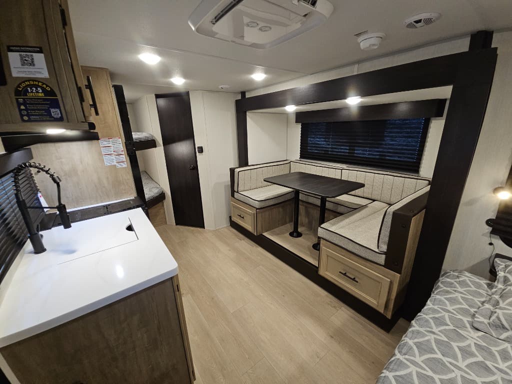 2026 Forest River RV 2026 Forest River RV Cherokee Wolf Pup Black Label - thumbnail 5