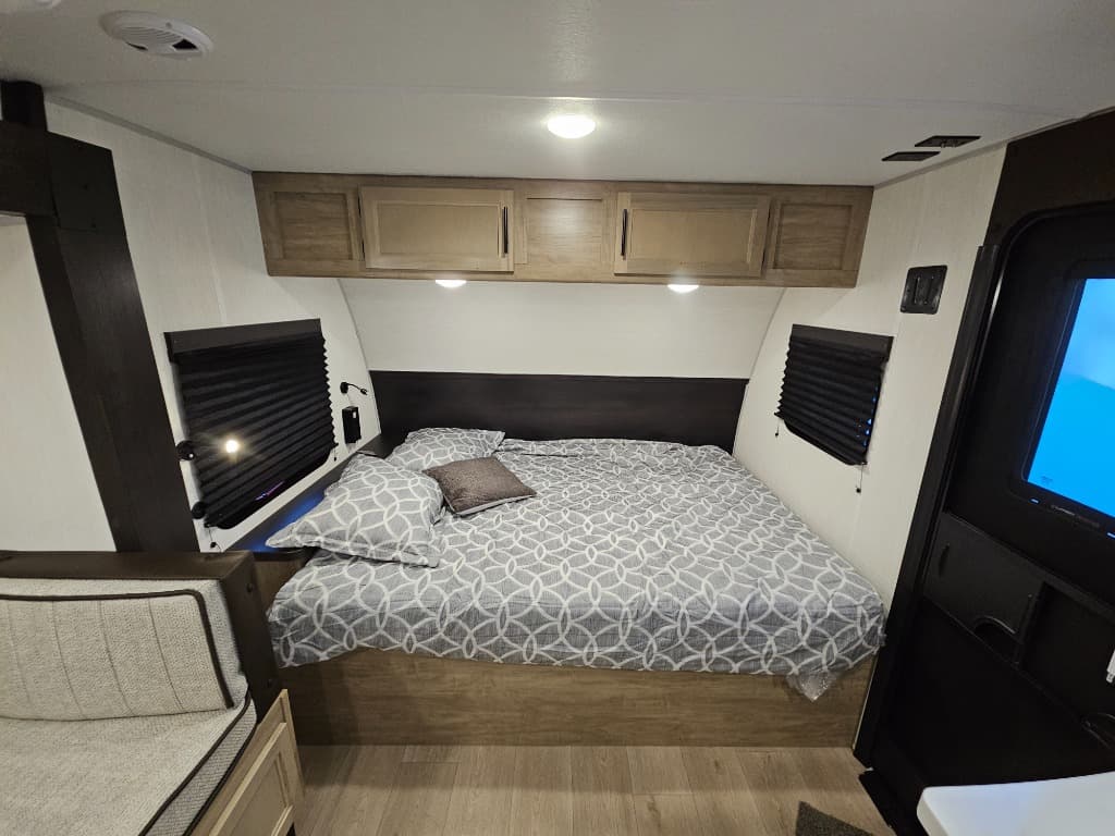 2026 Forest River RV 2026 Forest River RV Cherokee Wolf Pup Black Label - thumbnail 16