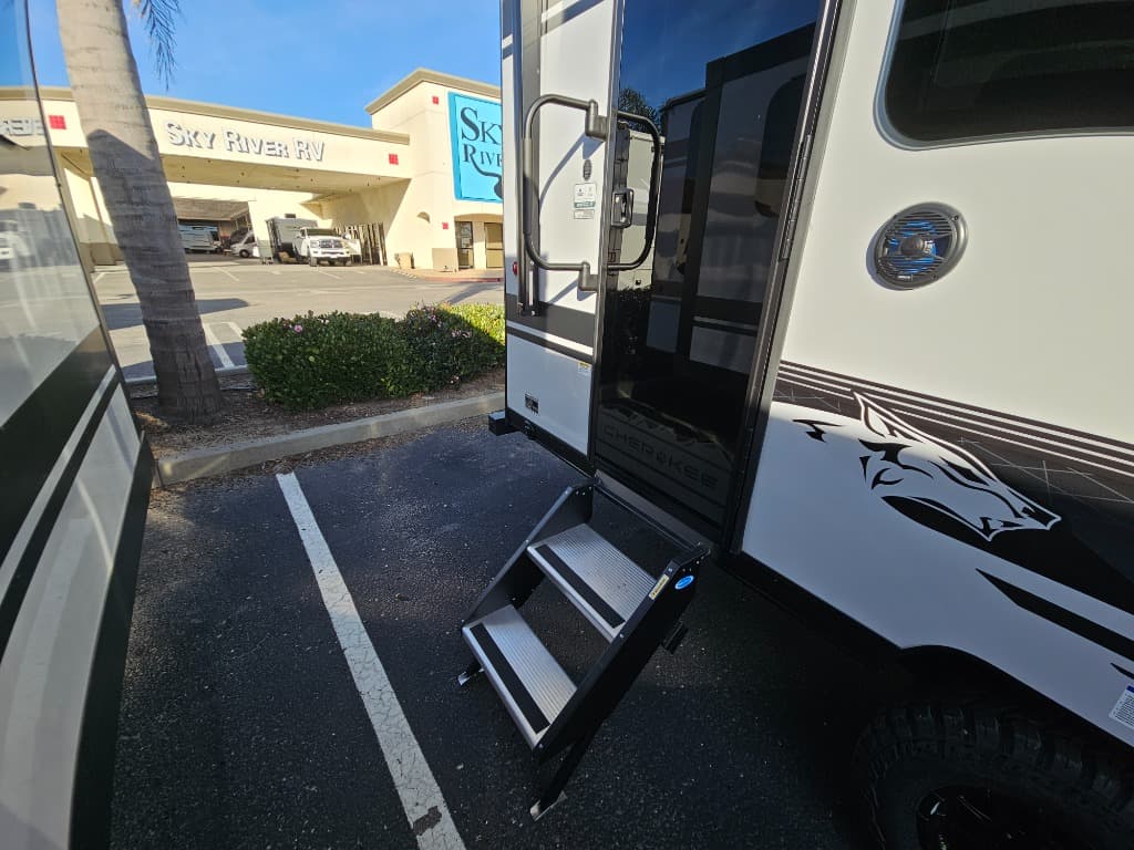 2026 Forest River 2026 Forest River Cherokee Wolf Pup Black Label - thumbnail 37