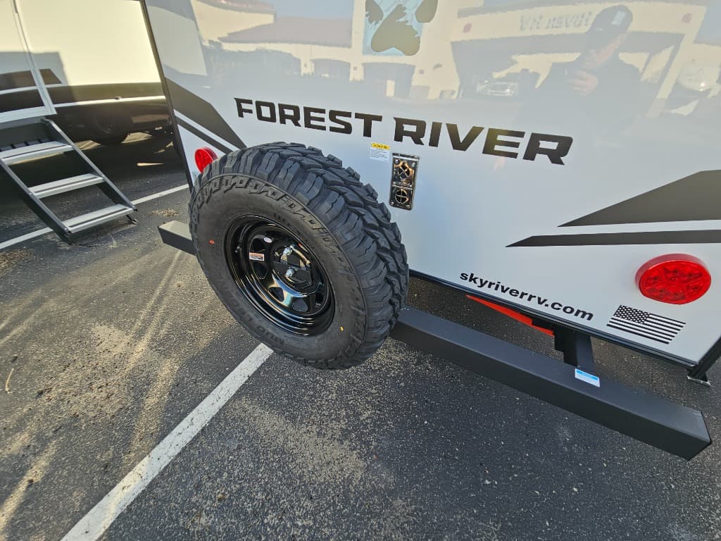 2026 Forest River 2026 Forest River Cherokee Wolf Pup Black Label - thumbnail 39