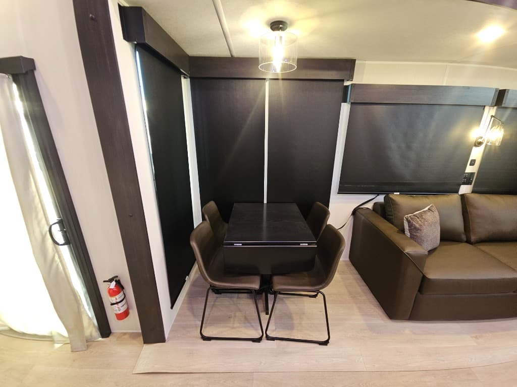 2026 Forest River 2026 Forest River Cherokee Timberwolf Black Label Destination Trailer - thumbnail 10