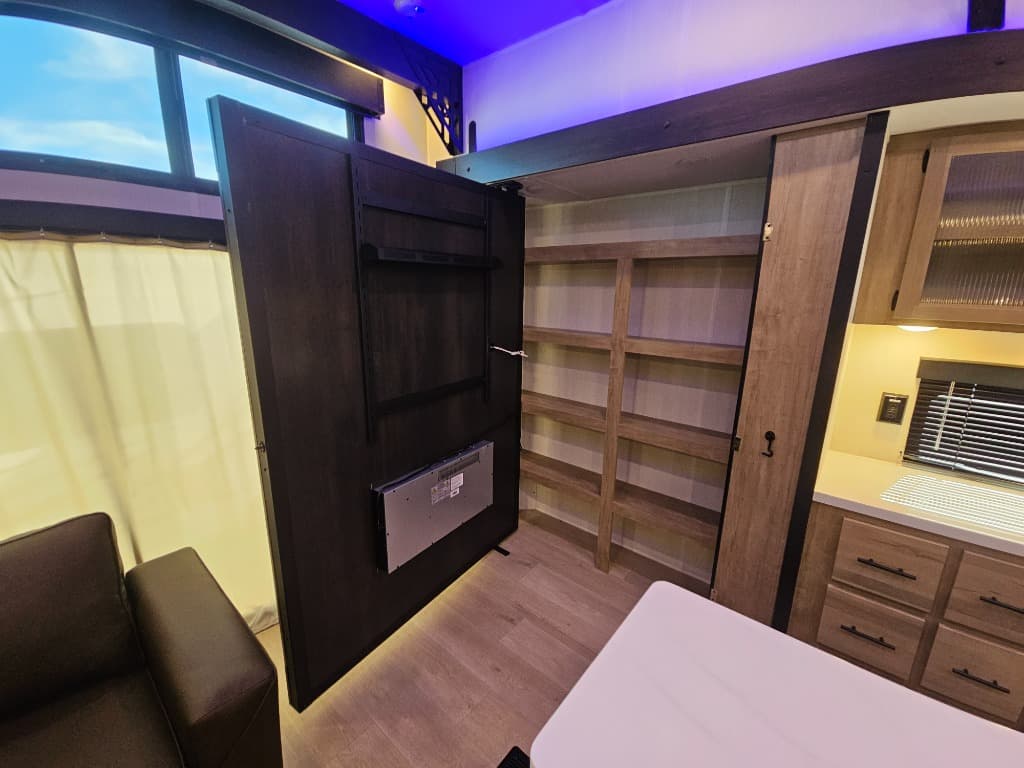 2026 Forest River 2026 Forest River Cherokee Timberwolf Black Label Destination Trailer - thumbnail 16