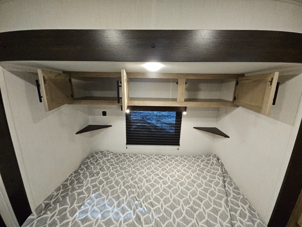 2026 Forest River 2026 Forest River Cherokee Timberwolf Black Label Destination Trailer - thumbnail 40