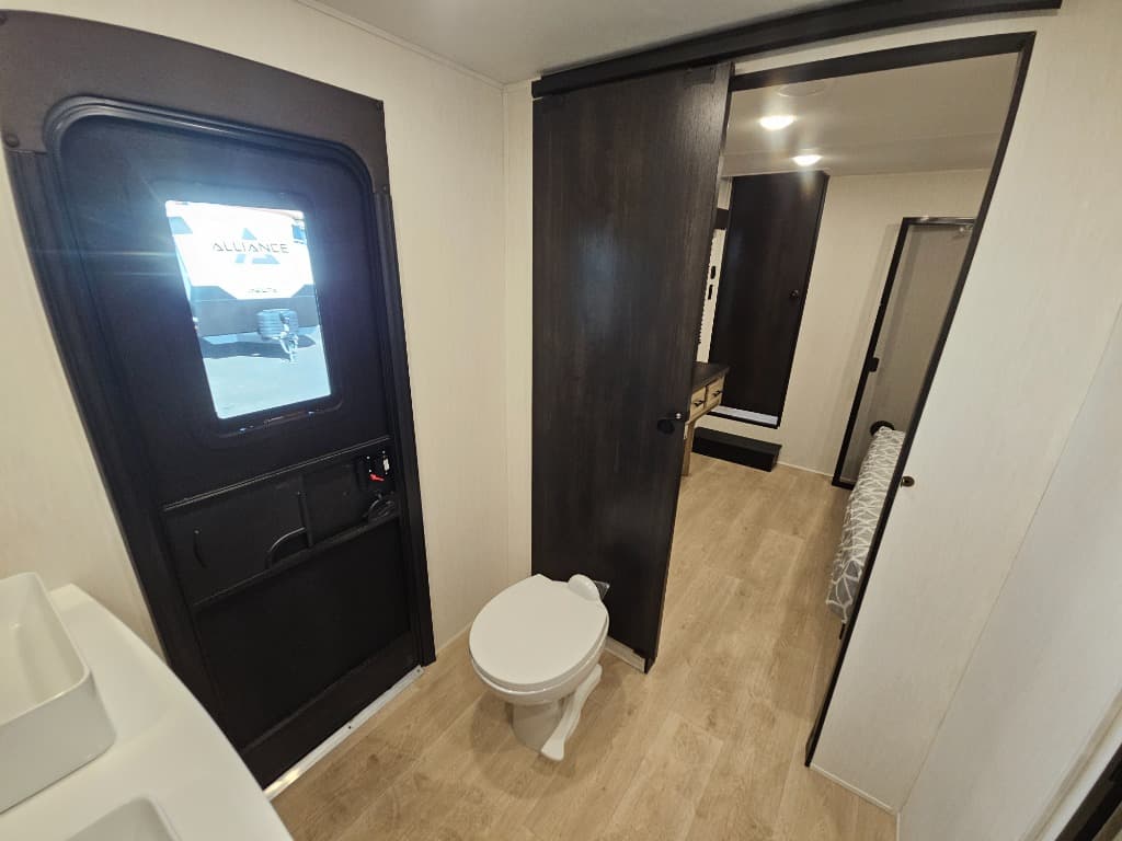 2026 Forest River 2026 Forest River Cherokee Timberwolf Black Label Destination Trailer - thumbnail 49