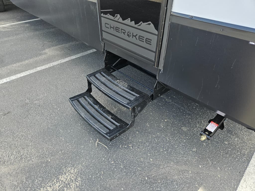 2026 Forest River 2026 Forest River Cherokee Timberwolf Black Label Destination Trailer - thumbnail 55