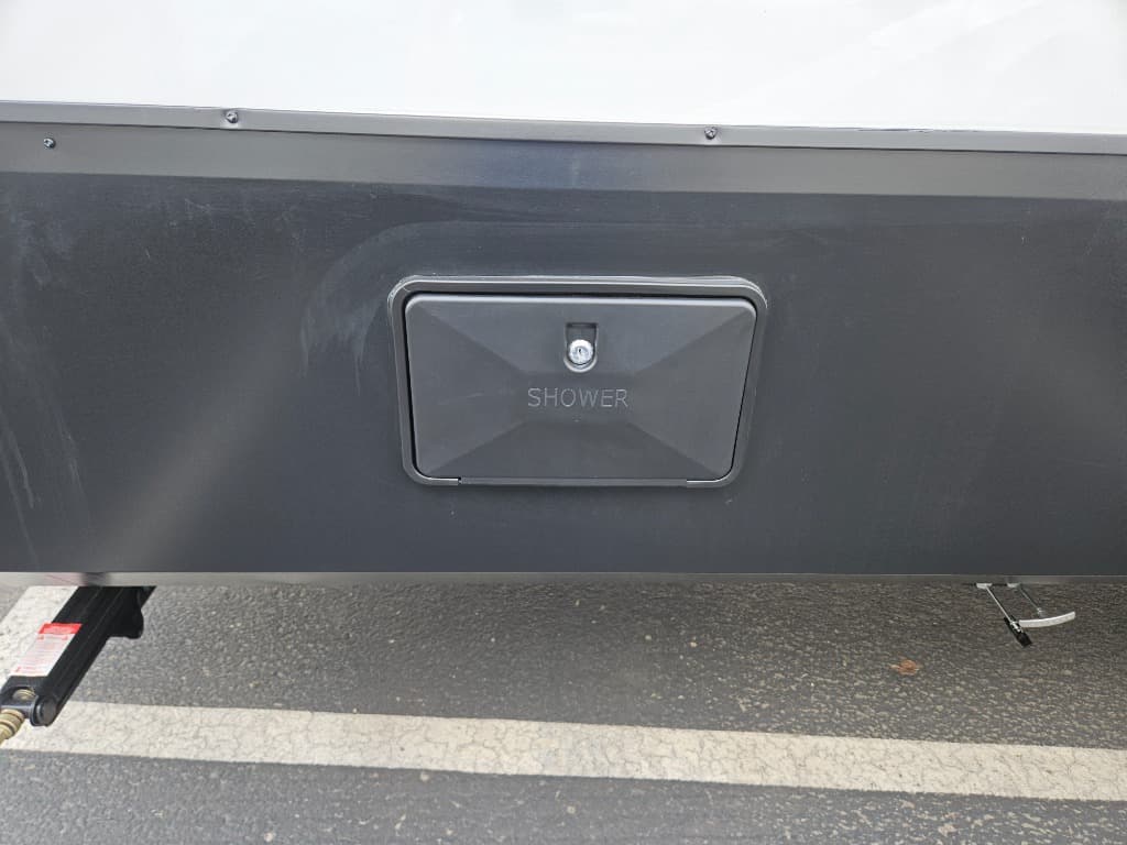 2026 Forest River 2026 Forest River Cherokee Timberwolf Black Label Destination Trailer - thumbnail 65