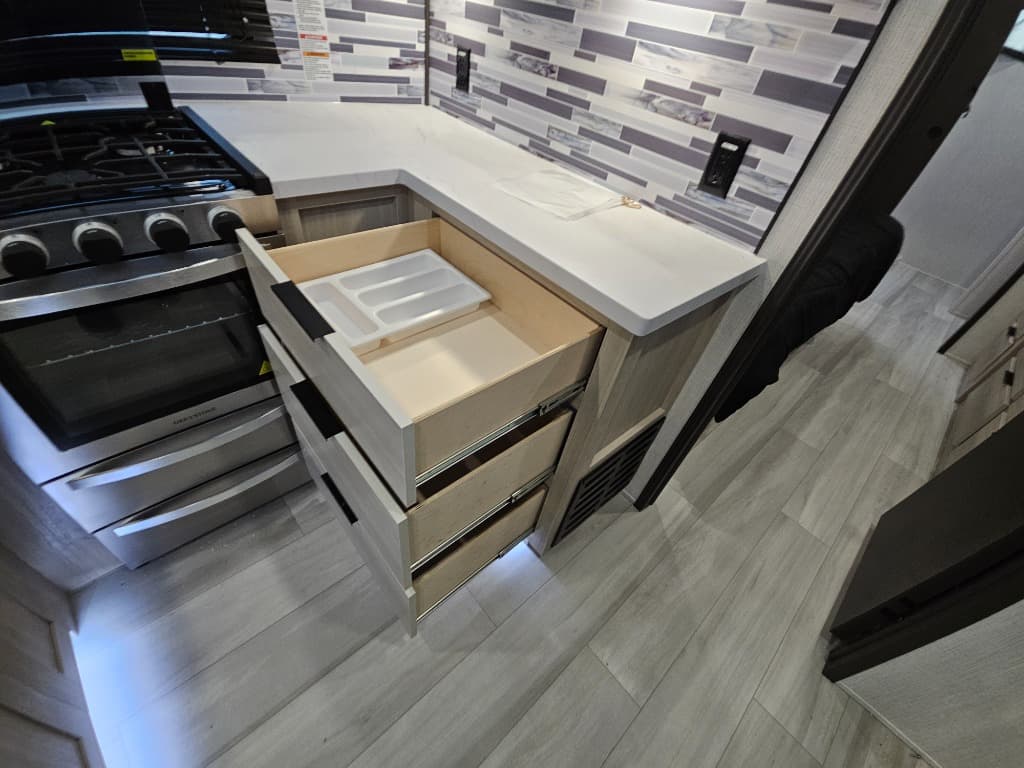 2026 Prime Time RV 2026 Prime Time RV LaCrosse - thumbnail 24