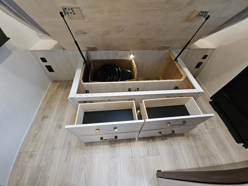 2026 Forest River 2026 Forest River Surveyor - thumbnail 39