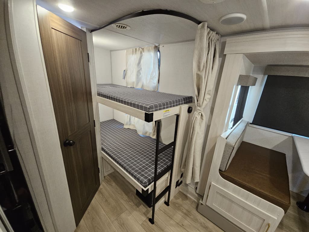 2026 Forest River 2026 Forest River Surveyor Legend - thumbnail 13