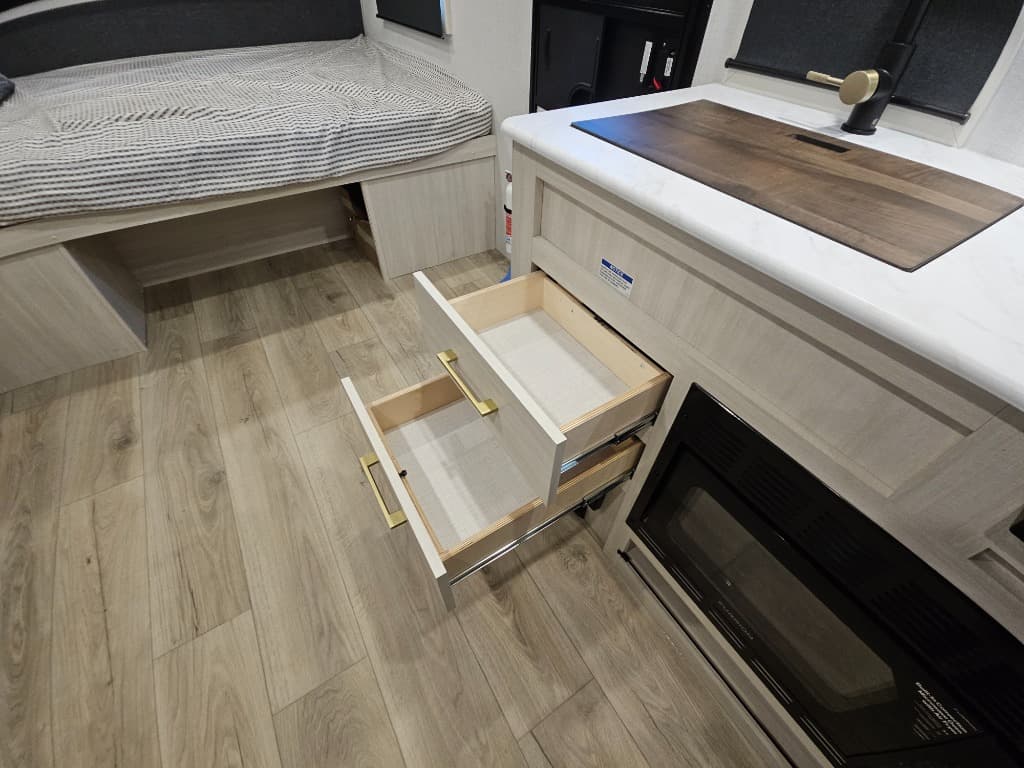 2026 Forest River 2026 Forest River Surveyor Legend - thumbnail 20