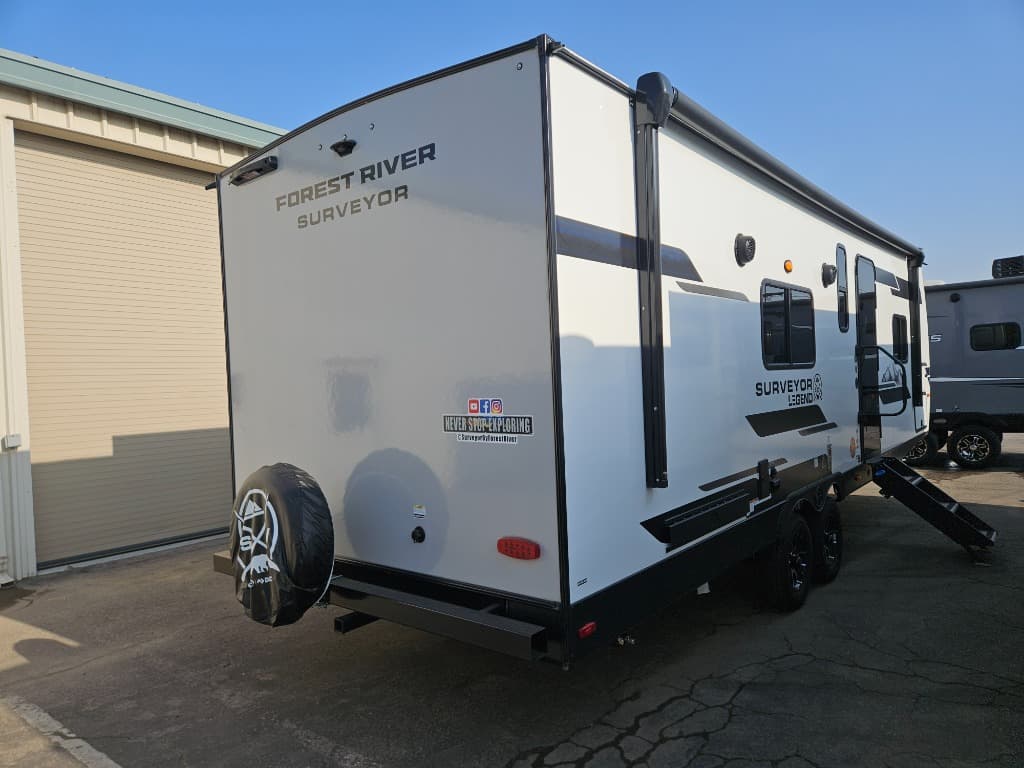 2026 Forest River 2026 Forest River Surveyor - thumbnail 3