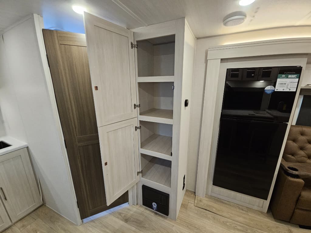 2026 Forest River 2026 Forest River Surveyor Legend - thumbnail 21