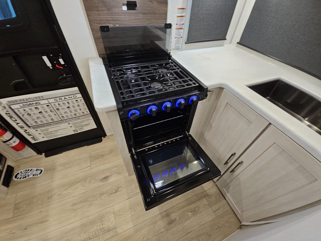 2026 Forest River 2026 Forest River Surveyor Legend - thumbnail 24