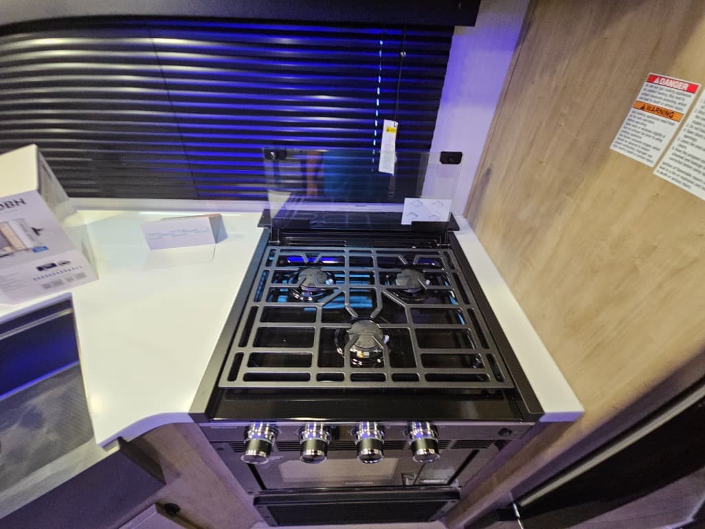 2026 Forest River 2026 Forest River Cherokee Grey Wolf Black Label - thumbnail 19