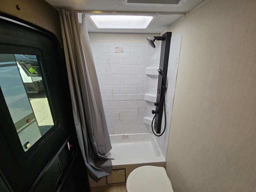 2026 Forest River 2026 Forest River Cherokee Grey Wolf Black Label - thumbnail 29