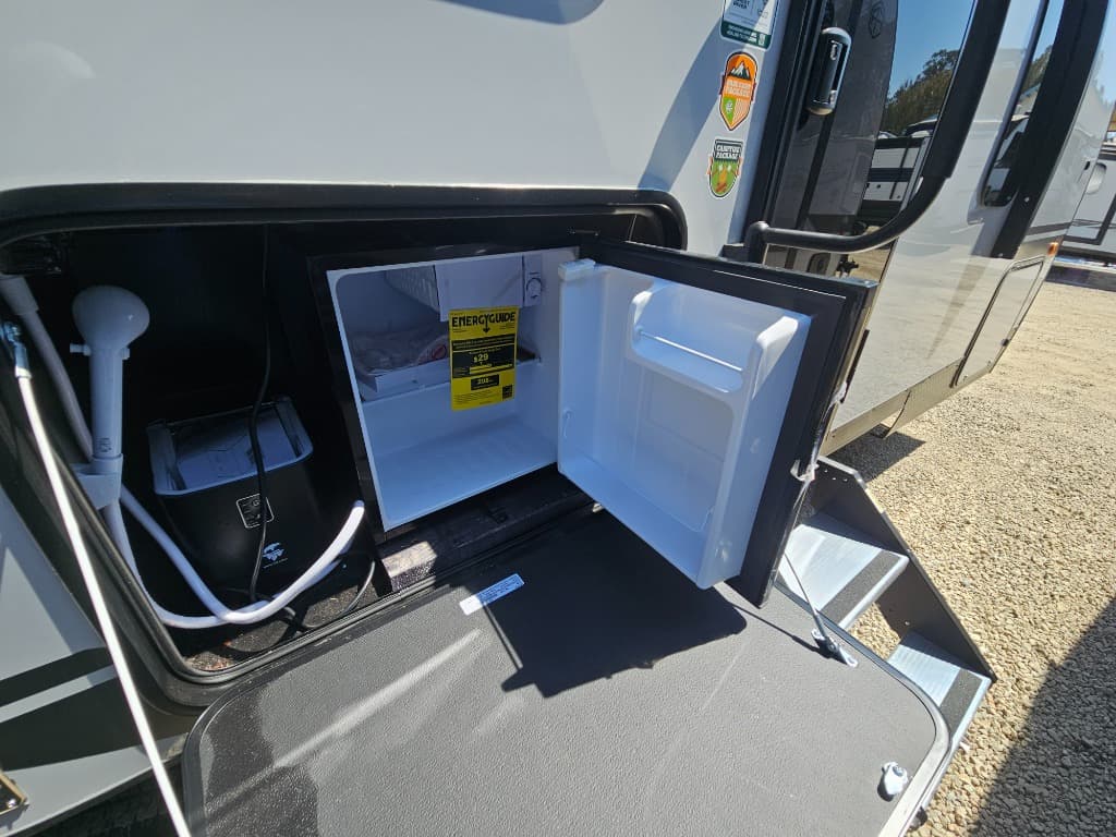 2026 Forest River 2026 Forest River Cherokee Grey Wolf Black Label - thumbnail 42