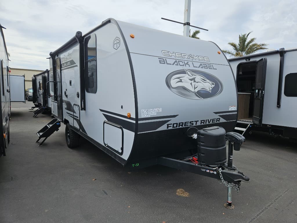 2026 Forest River Cherokee Wolf Pup Black Label 16CMBL