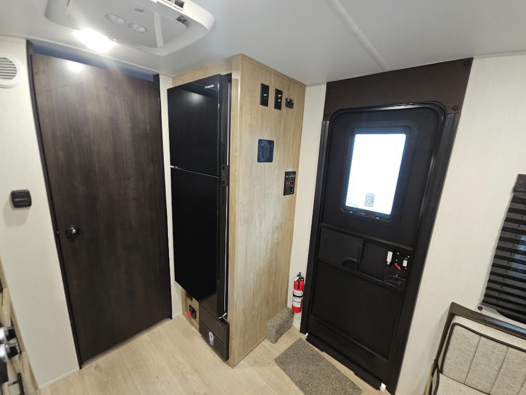 2026 Forest River 2026 Forest River Cherokee Wolf Pup Black Label - thumbnail 8