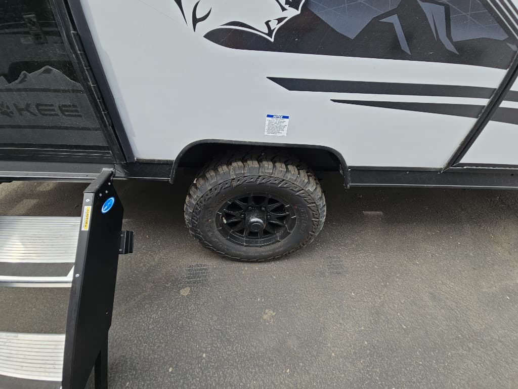 2026 Forest River 2026 Forest River Cherokee Wolf Pup Black Label - thumbnail 35