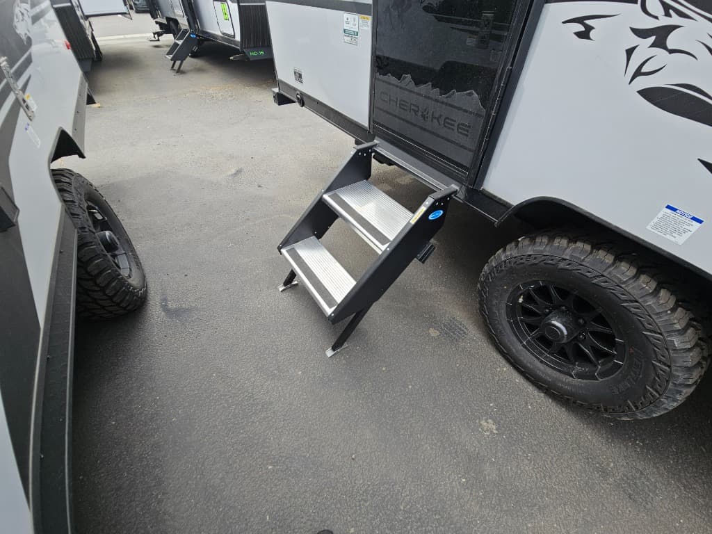 2026 Forest River 2026 Forest River Cherokee Wolf Pup Black Label - thumbnail 36