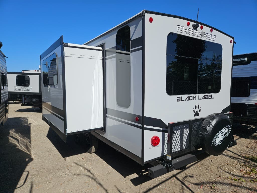 2026 Forest River 2026 Forest River Cherokee Grey Wolf Black Label - thumbnail 5