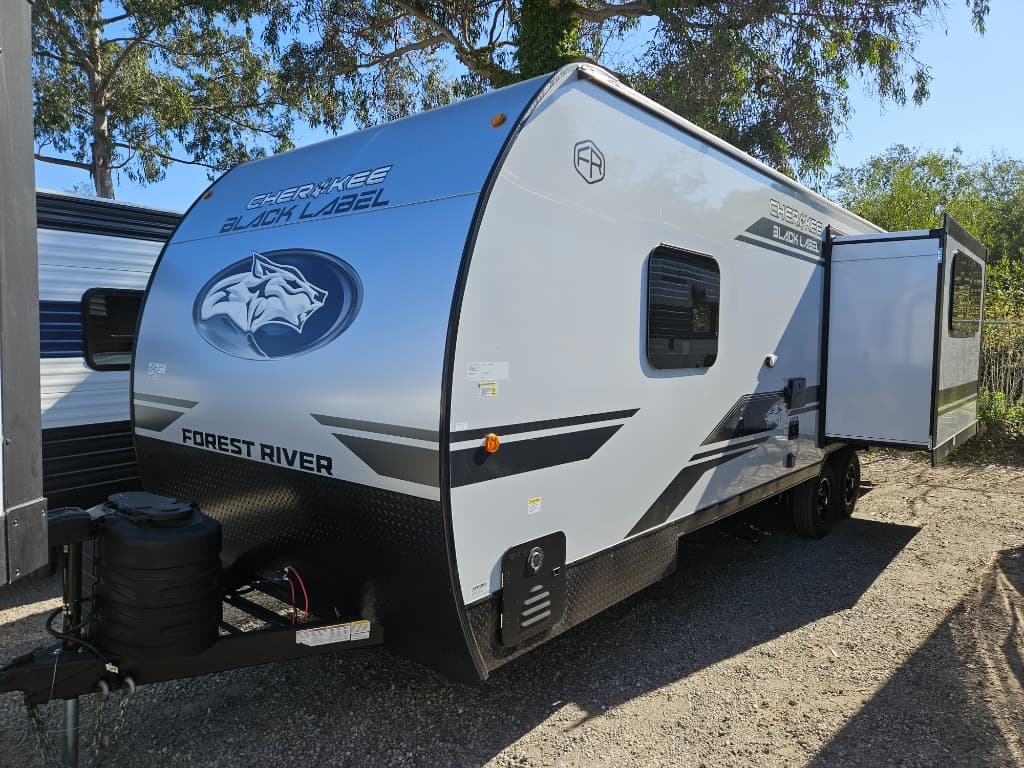 2026 Forest River 2026 Forest River Cherokee Grey Wolf Black Label - thumbnail 6