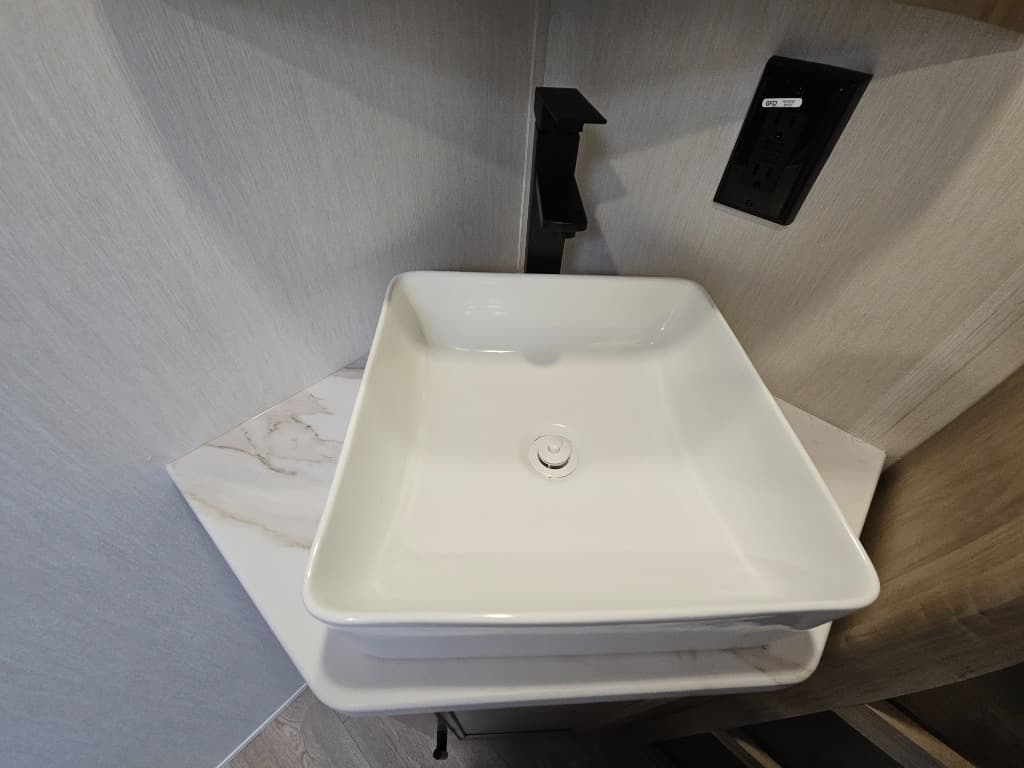 2026 Forest River 2026 Forest River Cherokee Grey Wolf Black Label - thumbnail 31