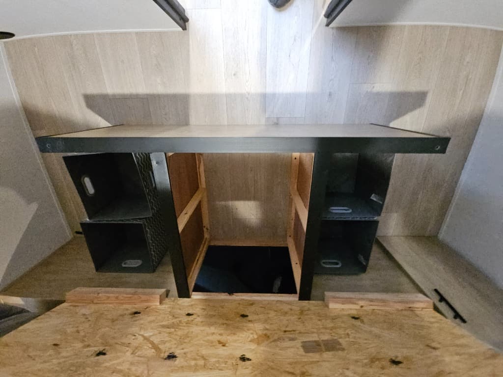 2026 Forest River 2026 Forest River Cherokee Grey Wolf Black Label - thumbnail 35