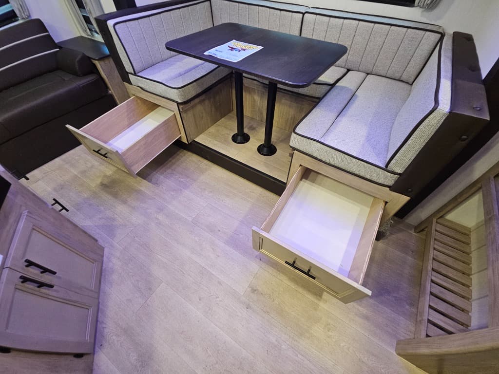 2026 Forest River 2026 Forest River Cherokee Grey Wolf Black Label - thumbnail 13