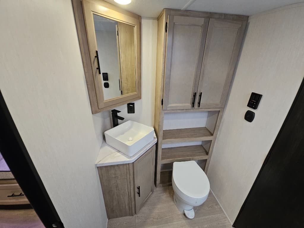 2026 Forest River 2026 Forest River Cherokee Grey Wolf Black Label - thumbnail 23