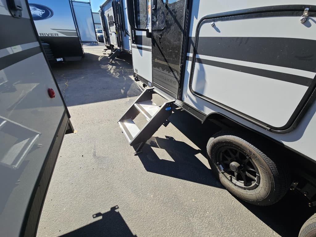 2026 Forest River 2026 Forest River Cherokee Grey Wolf Black Label - thumbnail 43