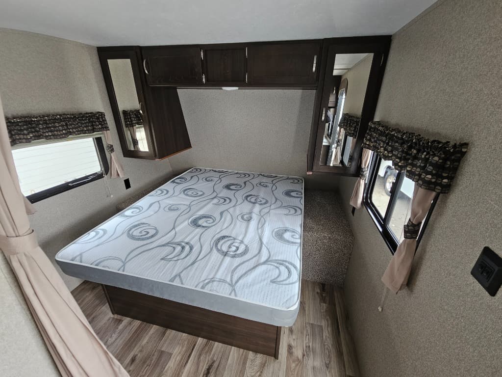 2018 Keystone RV 2018 Keystone RV Springdale - thumbnail 20