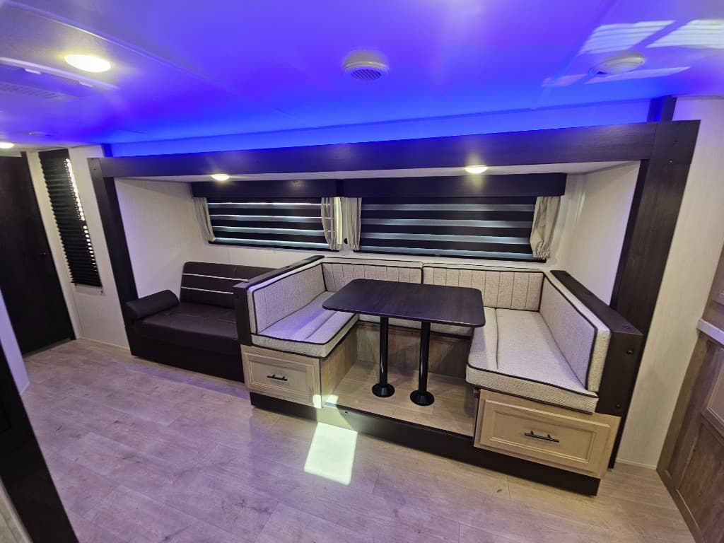 2026 Forest River 2026 Forest River Cherokee Grey Wolf - thumbnail 8